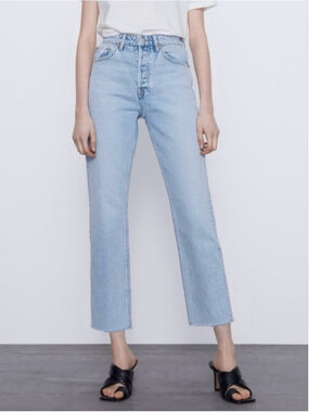 Zara high Waist Straight Leg Jeans Blue Size 4 Raw Hem